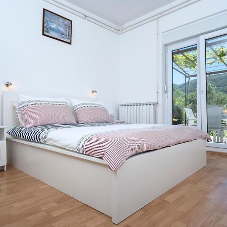 Apartments Draganic Jelsa  Εξωτερικό φωτογραφία